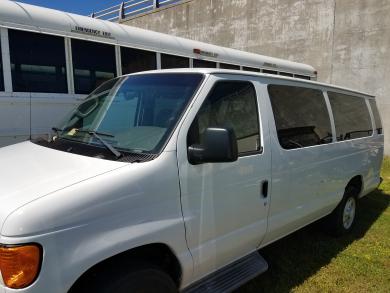 2006 Ford Escord Shuttle Bus - Shuttle Bus for Sale in Virginia Beach, VA - Photo 2