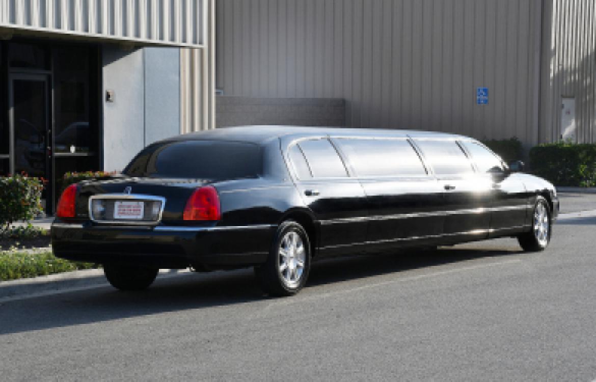 Limousine for Sale in Fontana, CA - Photo 2