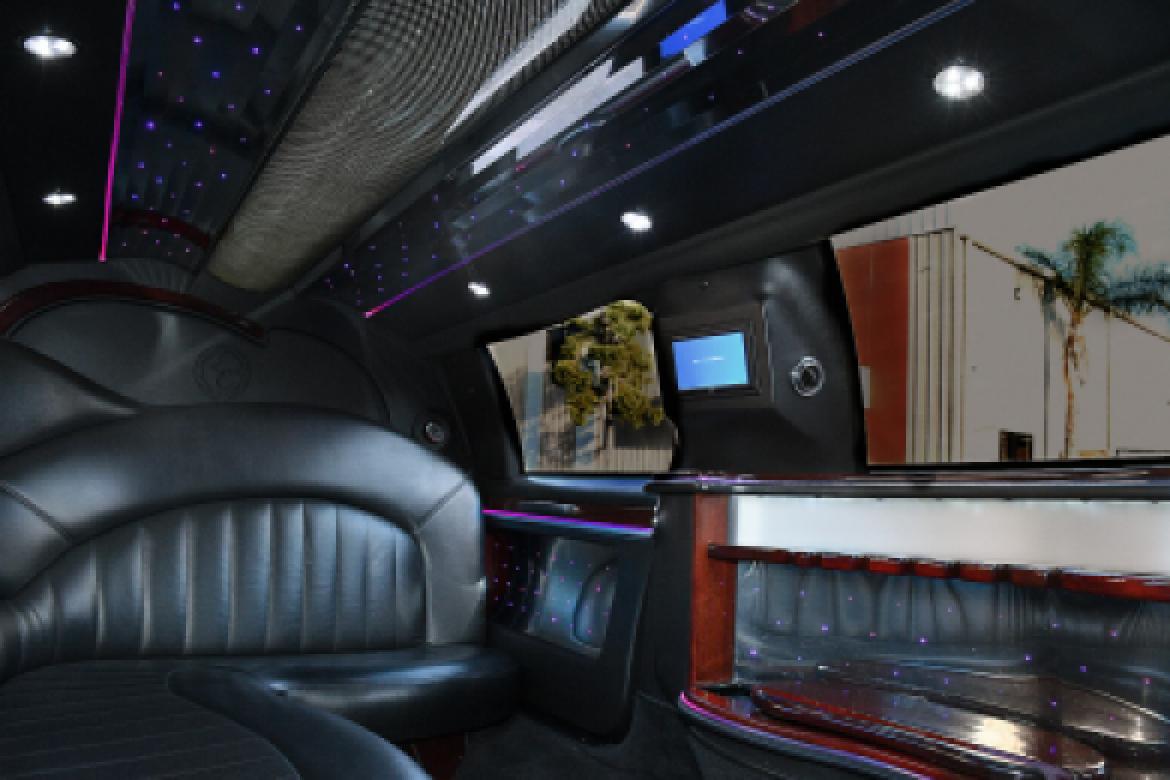 Limousine for Sale in Fontana, CA - Photo 11