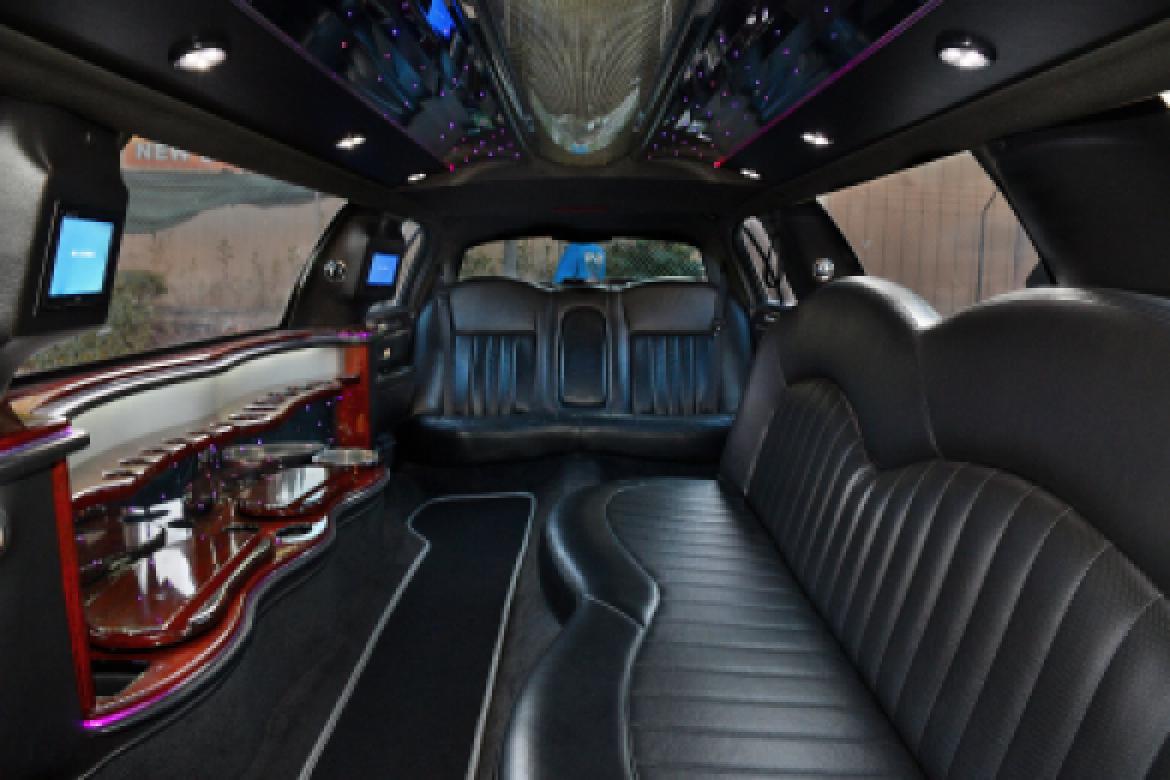 Limousine for Sale in Fontana, CA - Photo 12