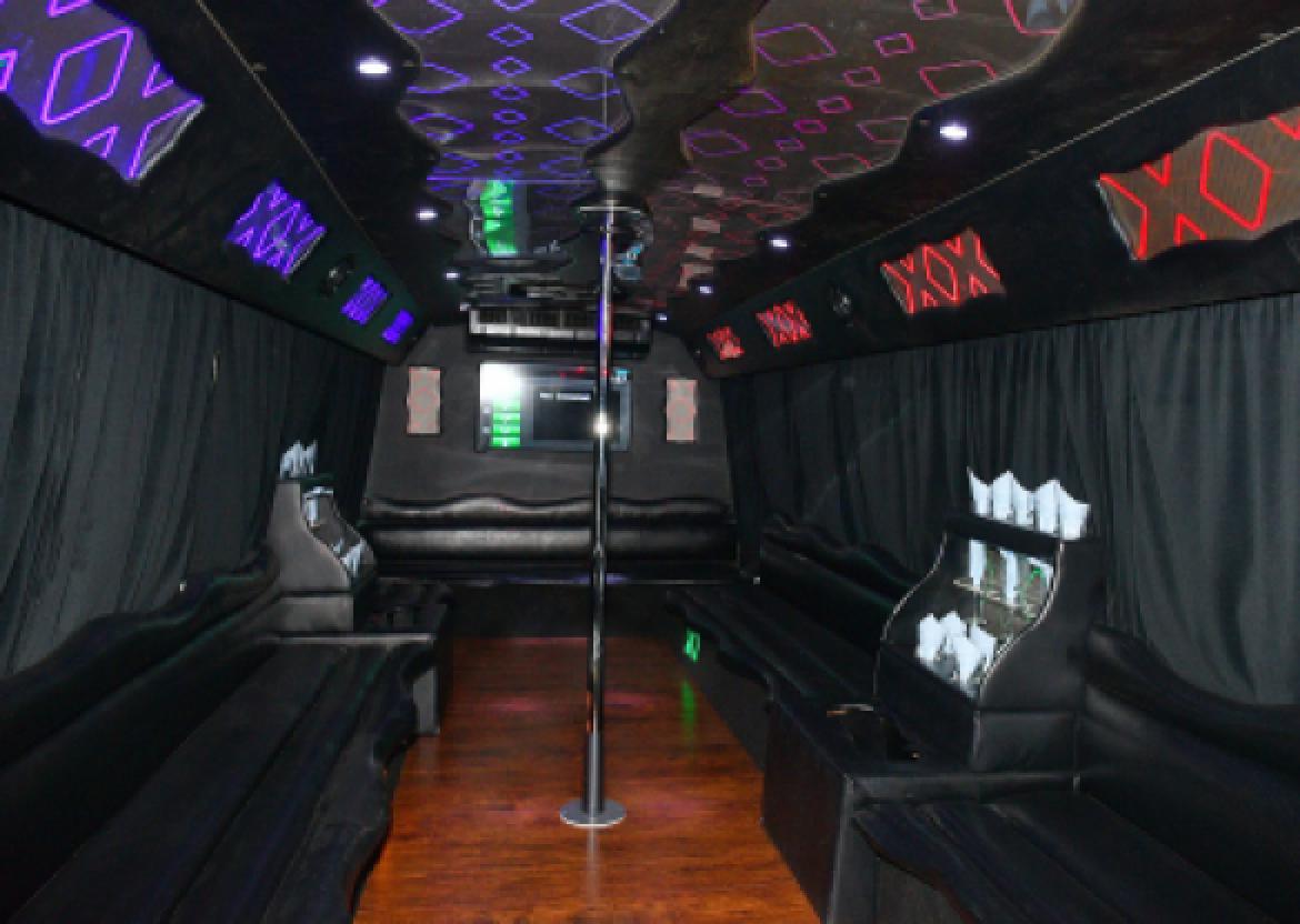 Limo Bus for Sale in Fontana, CA - Photo 10