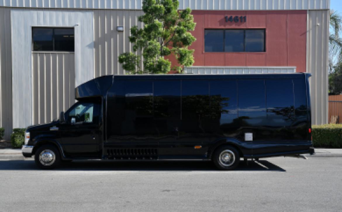 Limo Bus for Sale in Fontana, CA - Photo 7