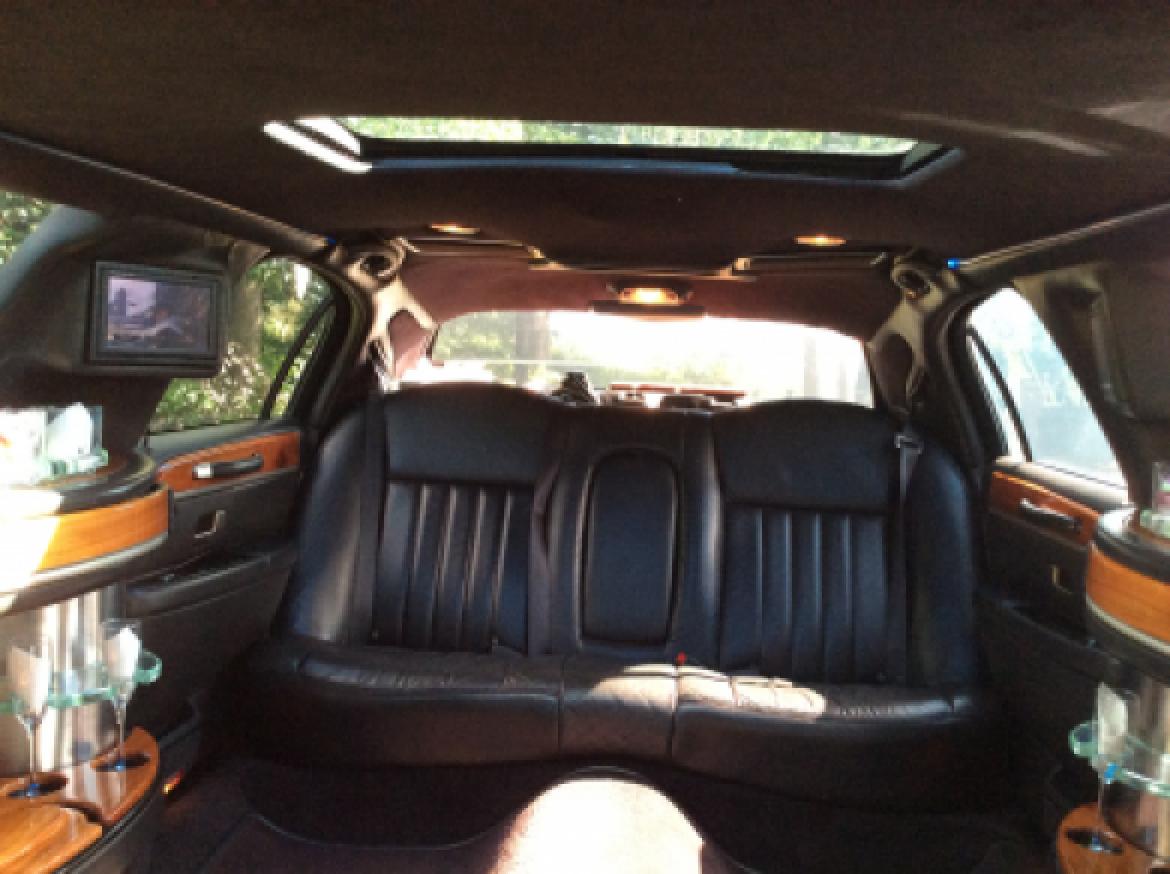 Limousine for Sale in Bordentown, NJ - Photo 8