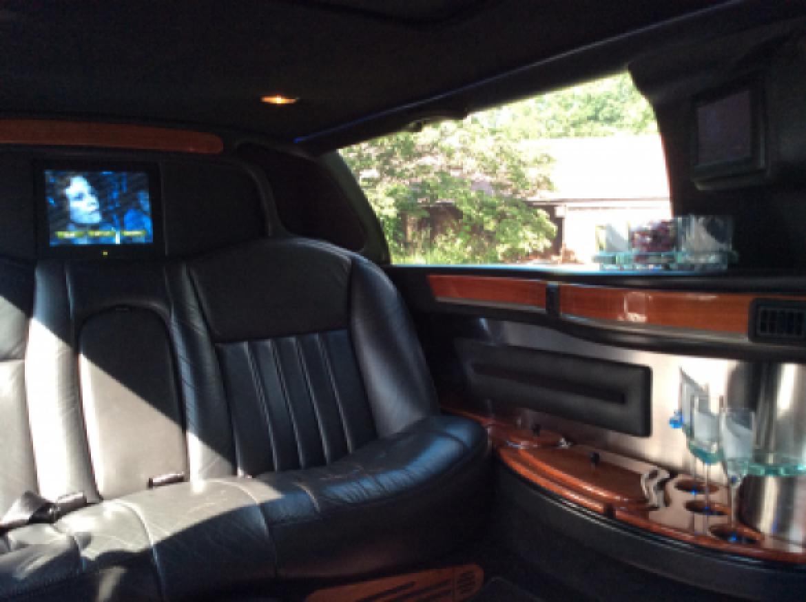 Limousine for Sale in Bordentown, NJ - Photo 11