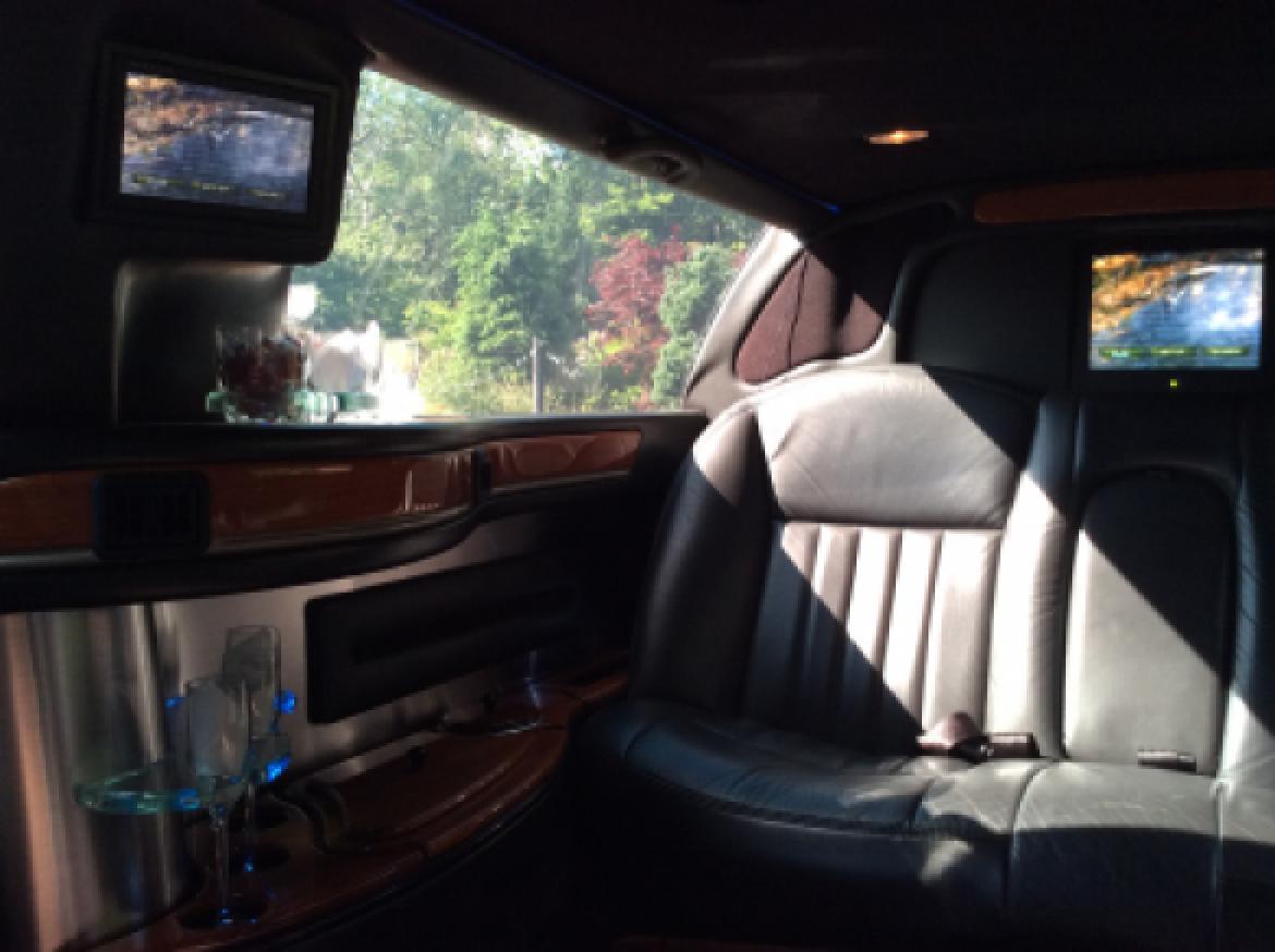 Limousine for Sale in Bordentown, NJ - Photo 13