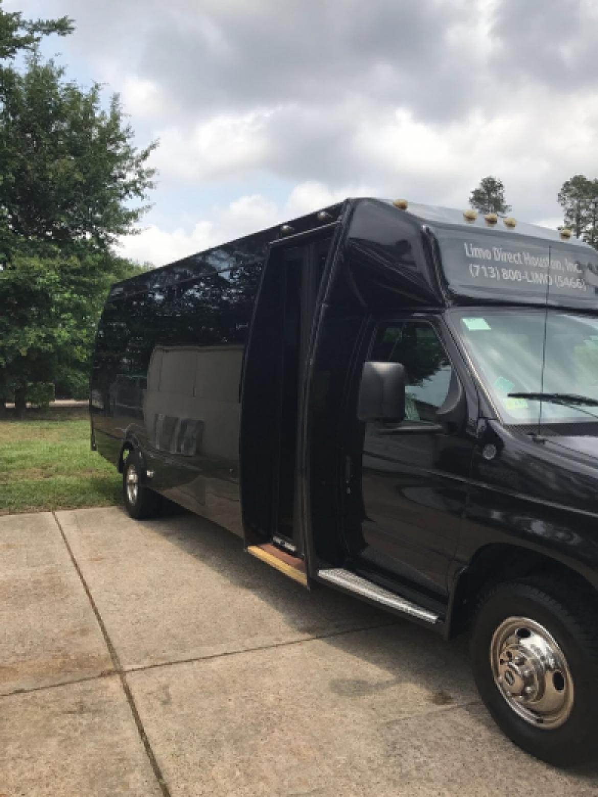 Shuttle Bus for Sale in The Woodlands, TX - Photo 5
