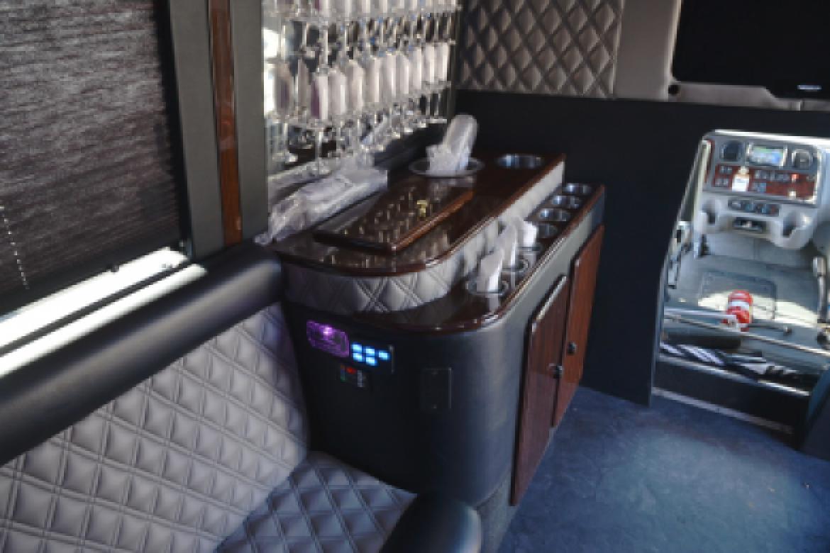 Limo Bus for Sale in Oaklyn, NJ - Photo 17