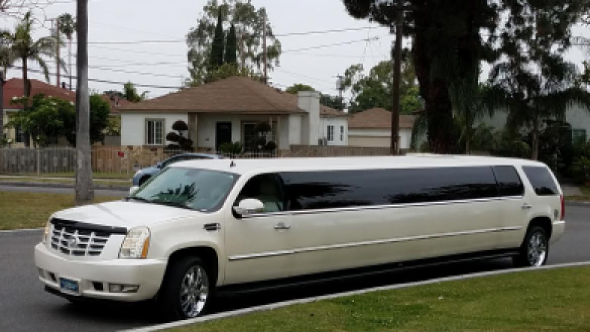 SUV Stretch for Sale in los angeles, CA - Photo 11