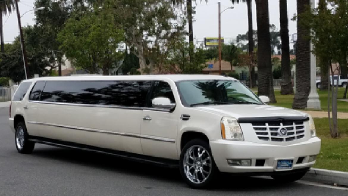 SUV Stretch for Sale in los angeles, CA - Photo 16