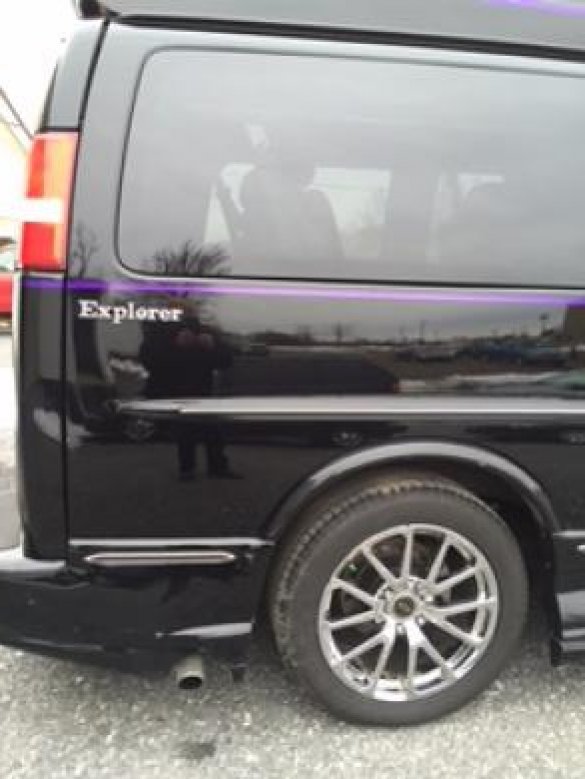 2012 Chevrolet 6 Passenger Van Sprinter for Sale in Harrisburg, PA - Photo 2