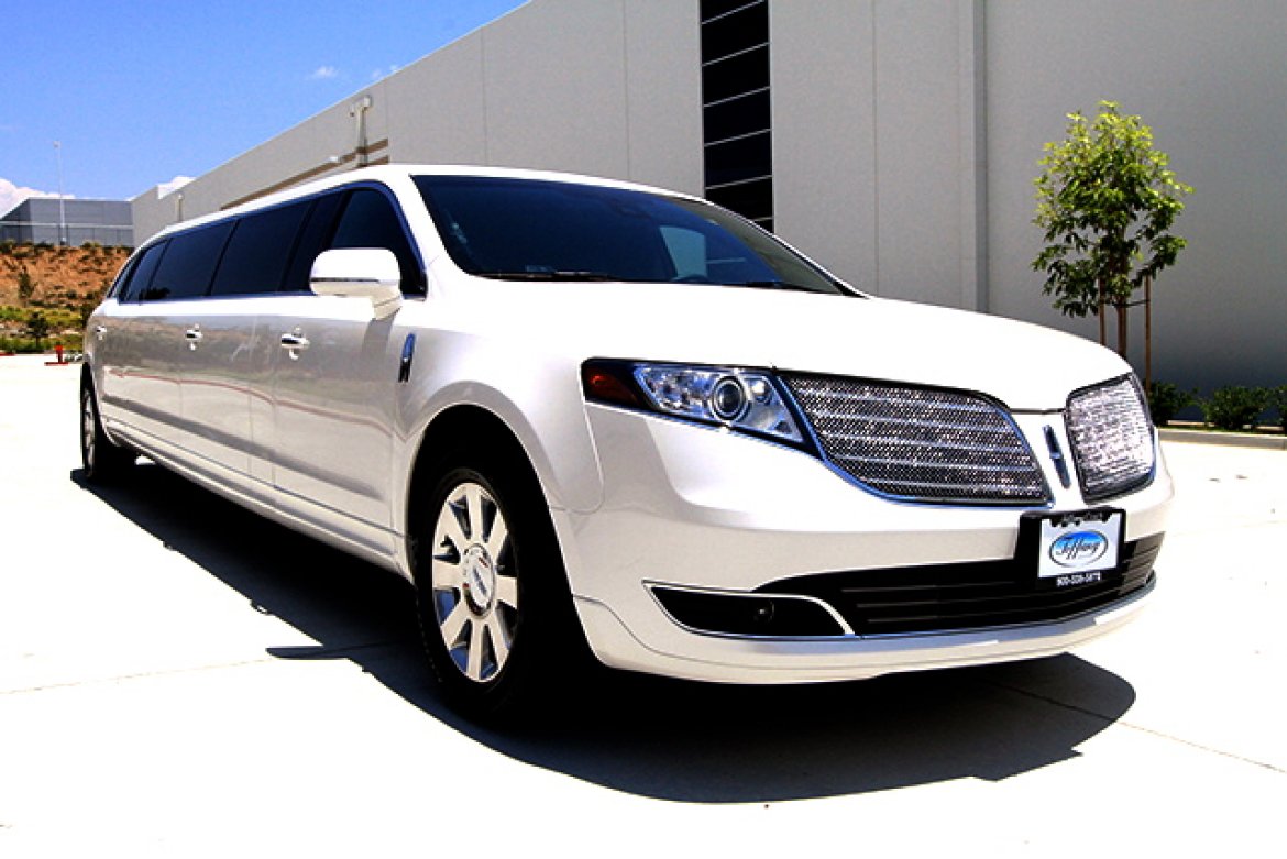 Limousine for Sale in Oaklyn, NJ - Main Photo