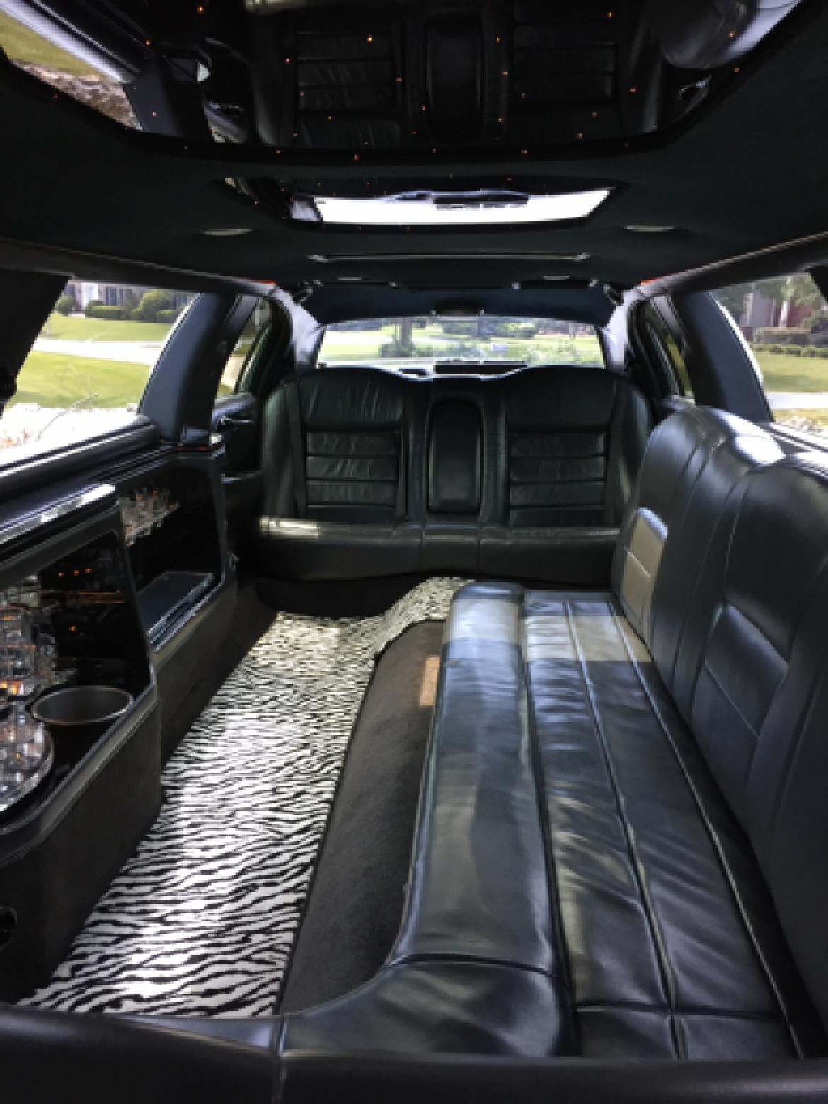 Limousine for Sale in St Charles, IL - Photo 3