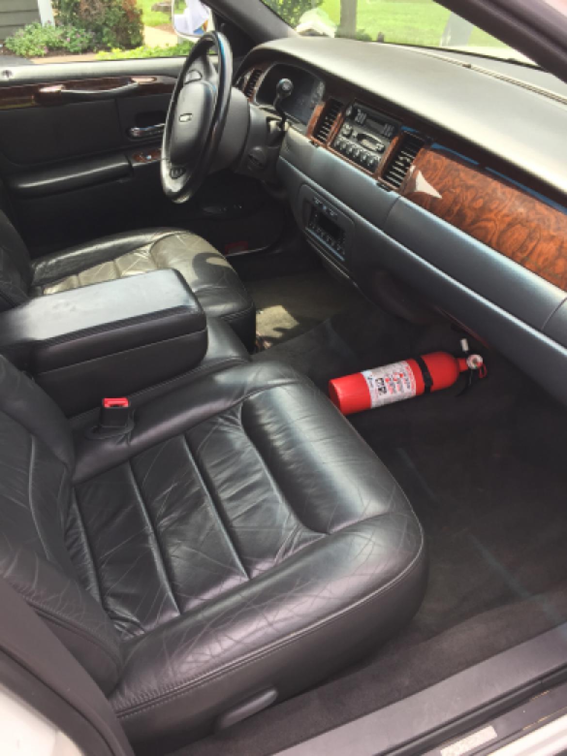 Limousine for Sale in St Charles, IL - Photo 4