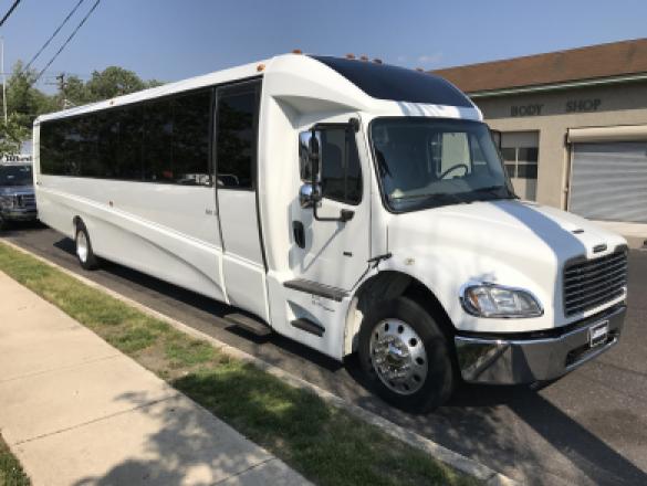 2014 Freightliner M2 Shuttle Bus for Sale in Oaklyn, NJ - Photo 3