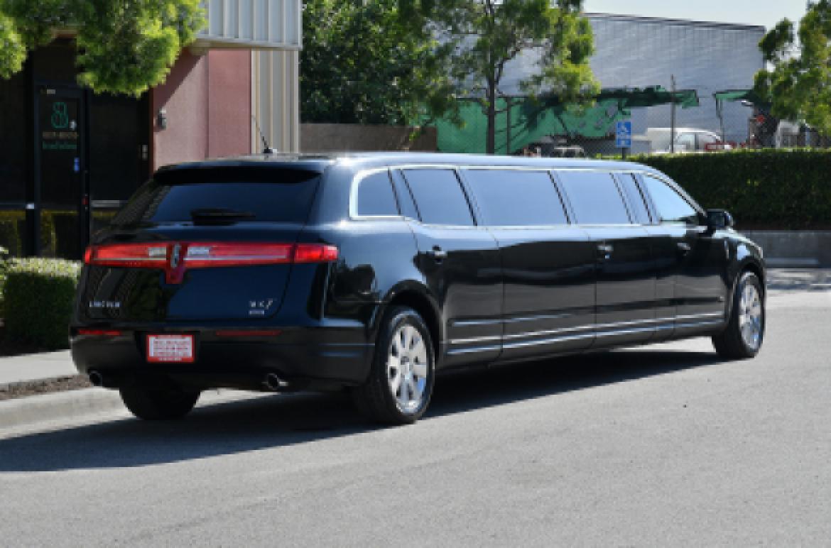 Limousine for Sale in Fontana, CA - Photo 2