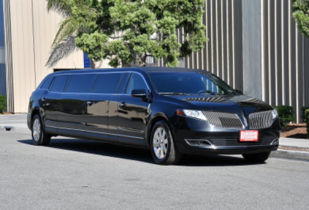 Limousine for Sale in Fontana, CA - Photo 3