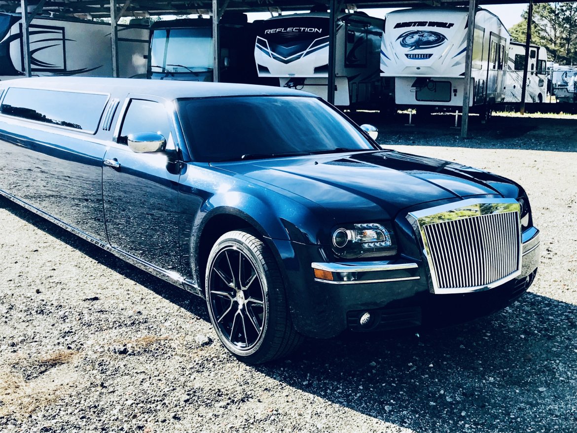 Limousine for Sale in Columbia, SC - Photo 4