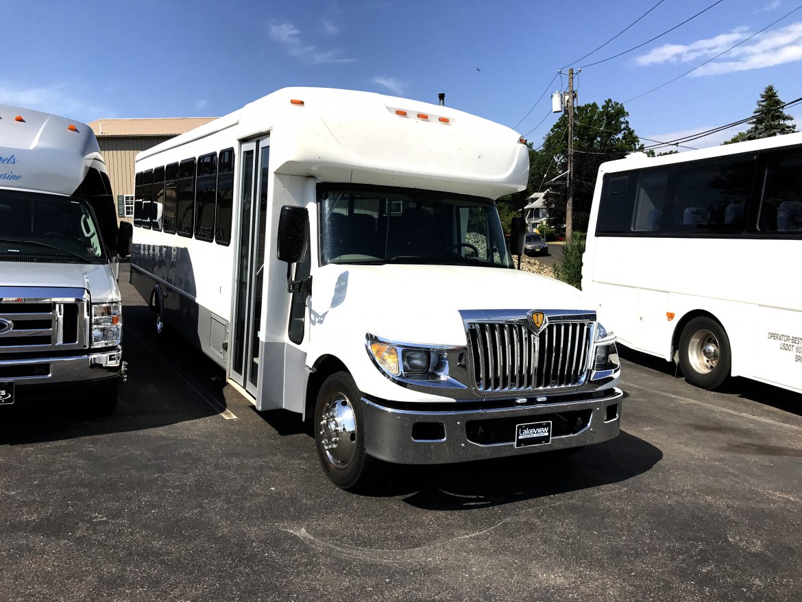 Shuttle Bus for Sale in Oaklyn, NJ - Photo 2