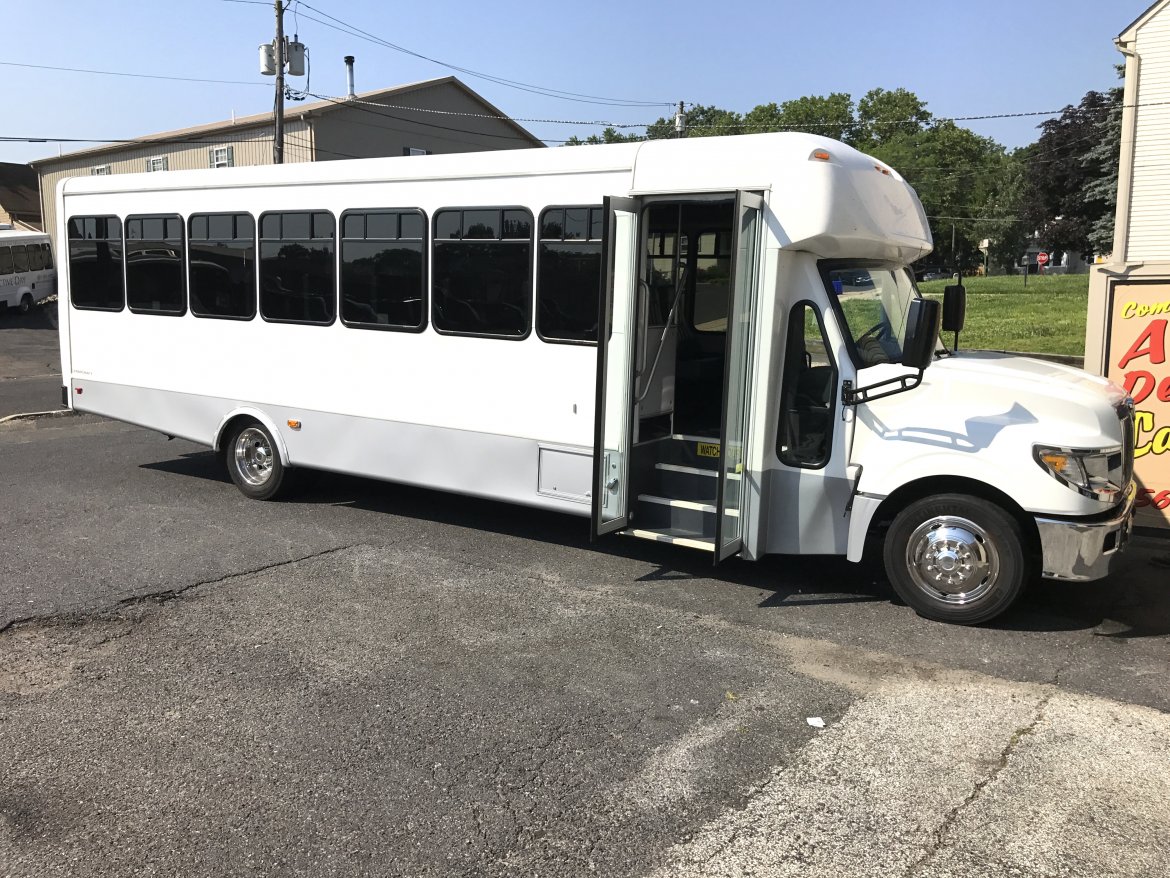 Shuttle Bus for Sale in Oaklyn, NJ - Photo 9