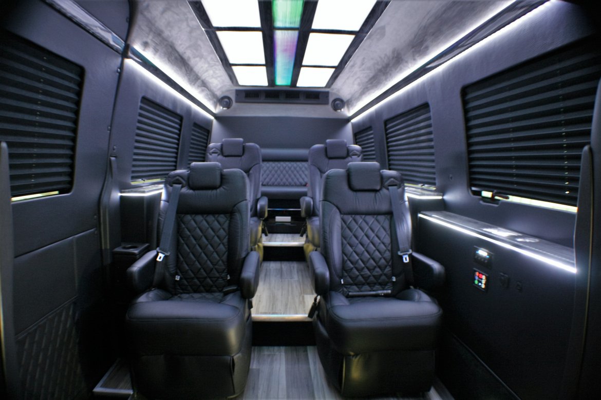 Limousine for Sale in Springfield, MO - Photo 6