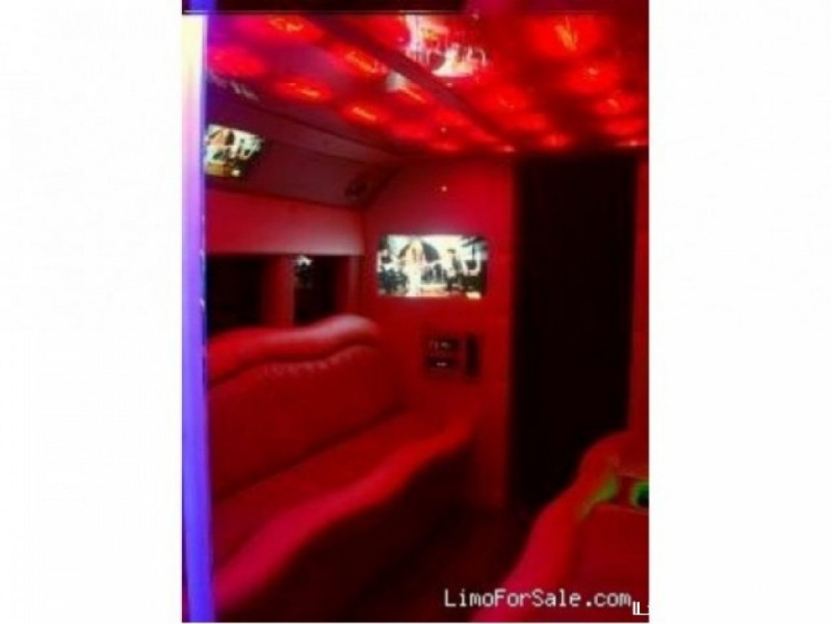 Limo Bus for Sale in Chandler, AZ - Photo 4