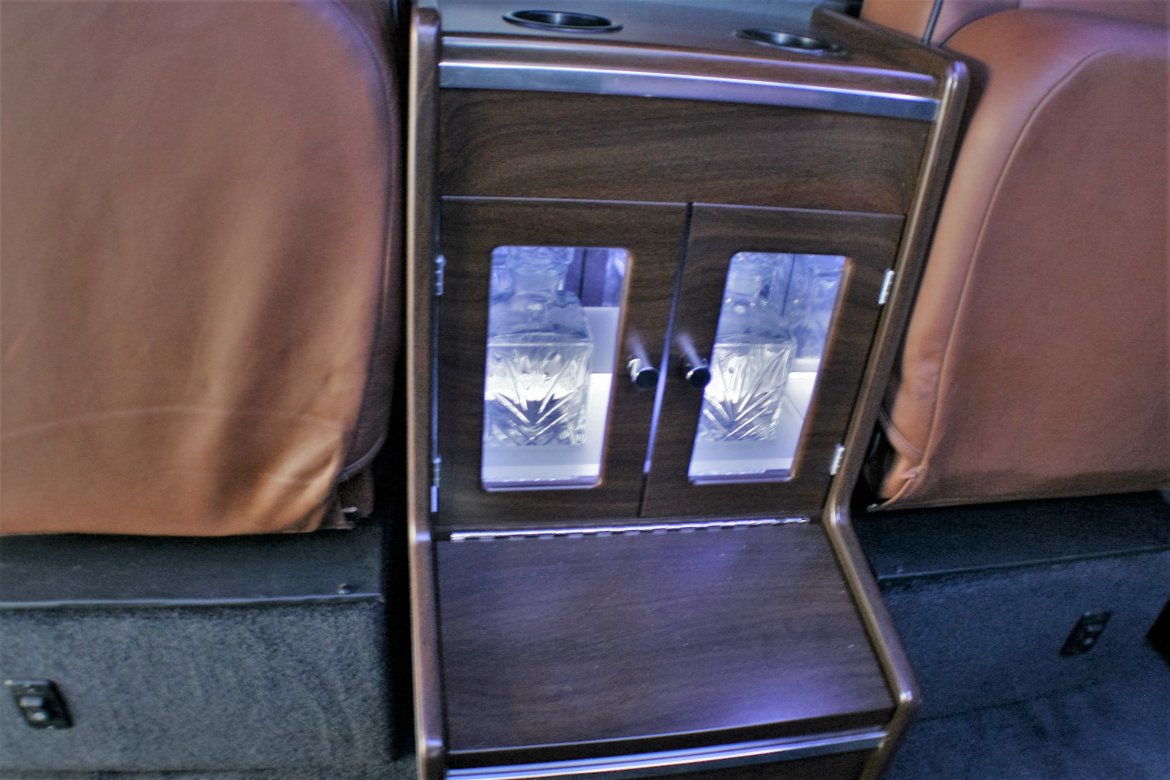 CEO SUV Mobile Office for Sale in Springfield, MO - Photo 6
