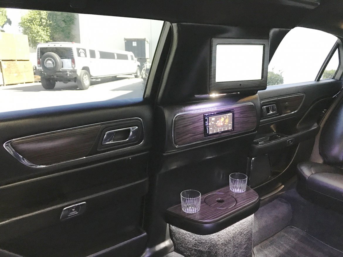 Limousine for Sale in Oaklyn, NJ - Photo 12