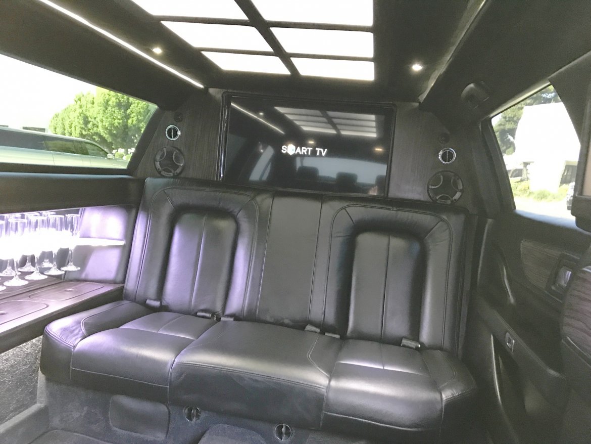 Limousine for Sale in Oaklyn, NJ - Photo 16