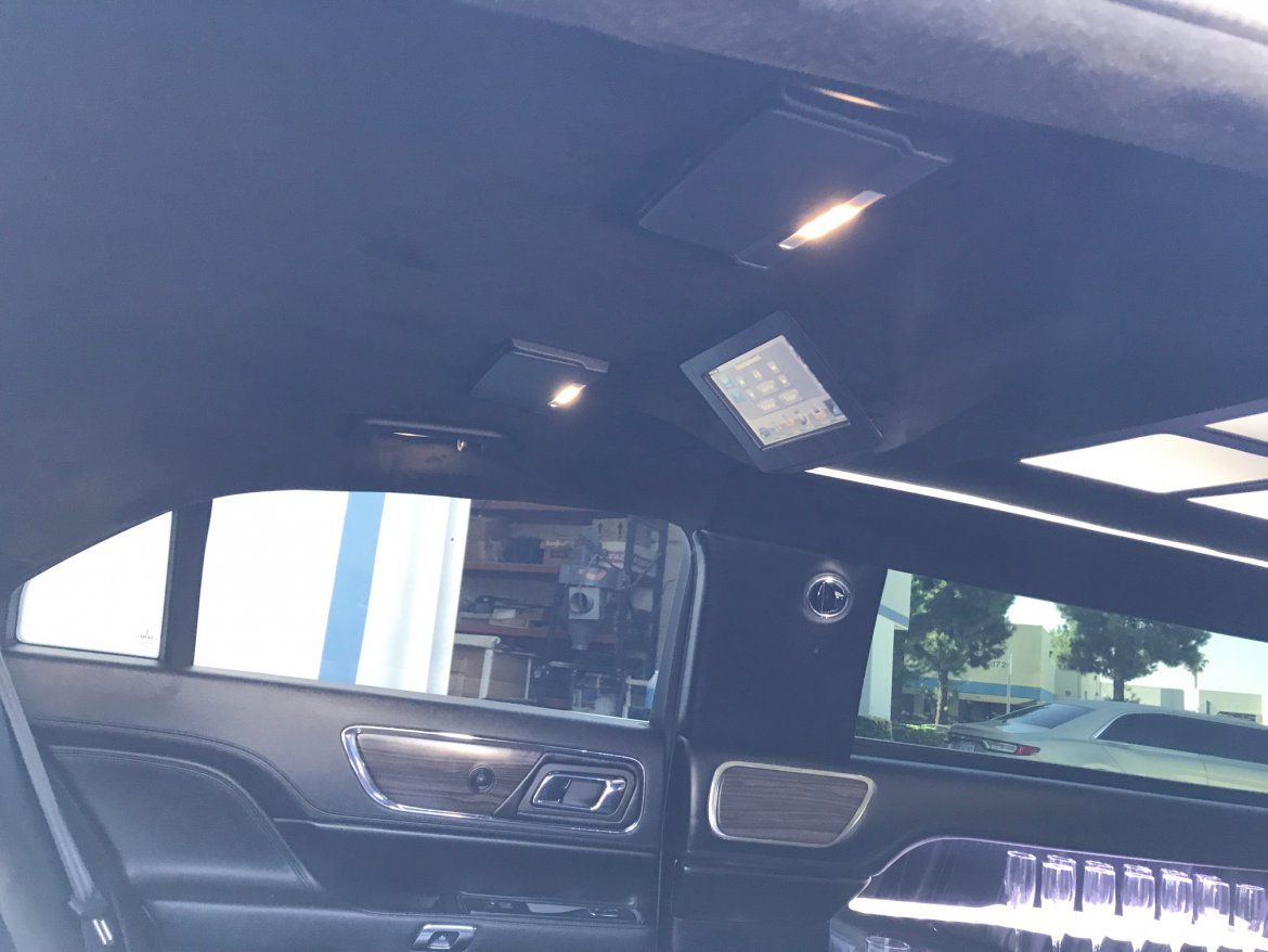 Limousine for Sale in Oaklyn, NJ - Photo 17