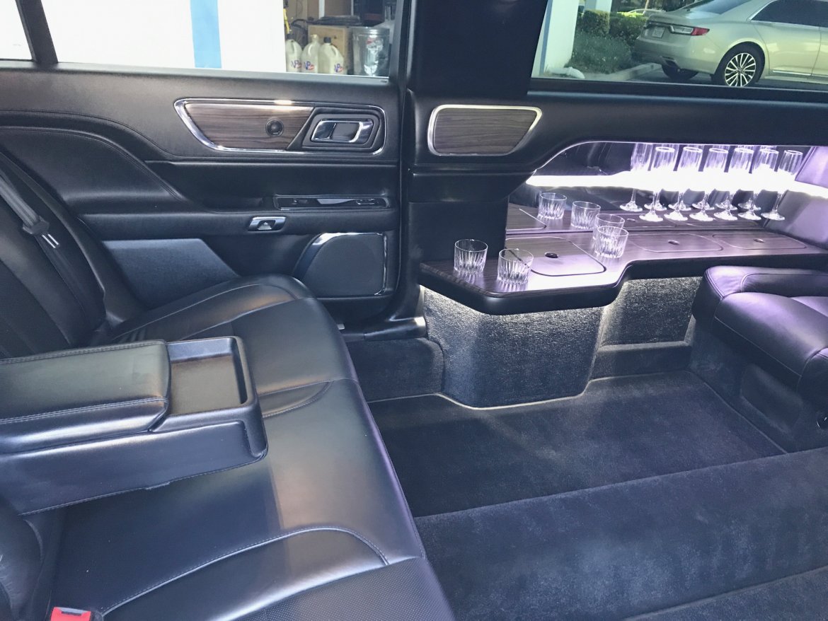 Limousine for Sale in Oaklyn, NJ - Photo 18