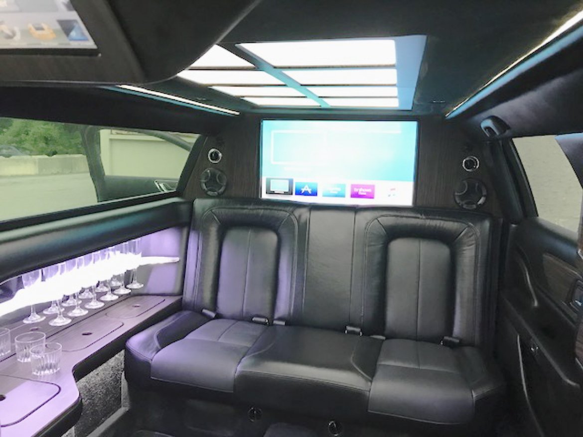 Limousine for Sale in Oaklyn, NJ - Photo 19