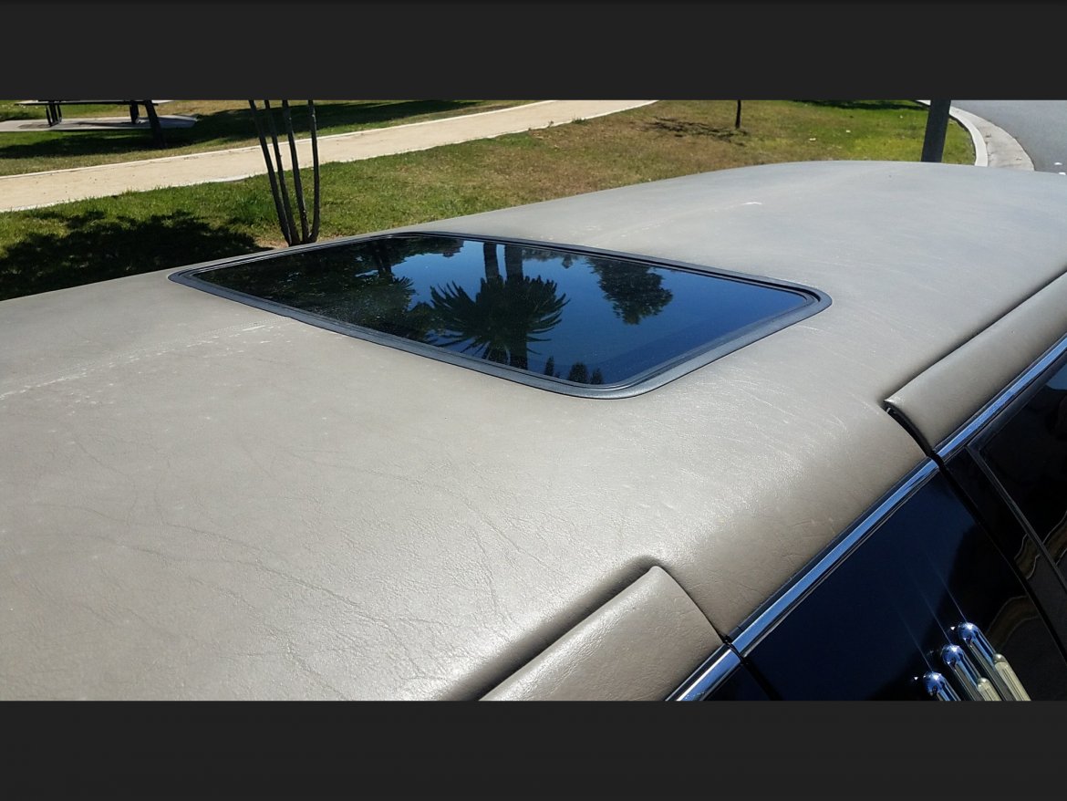 Limousine for Sale in Los Angles, CA - Photo 9