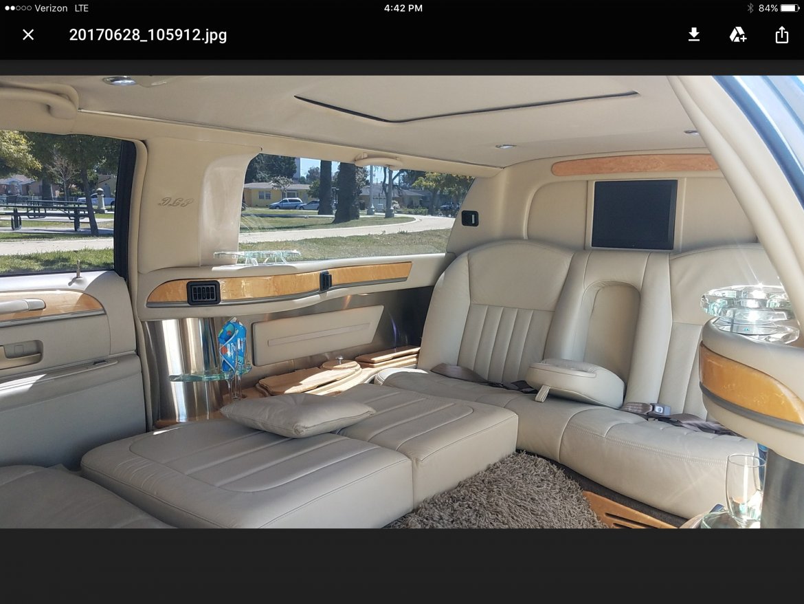 Limousine for Sale in Los Angles, CA - Photo 17