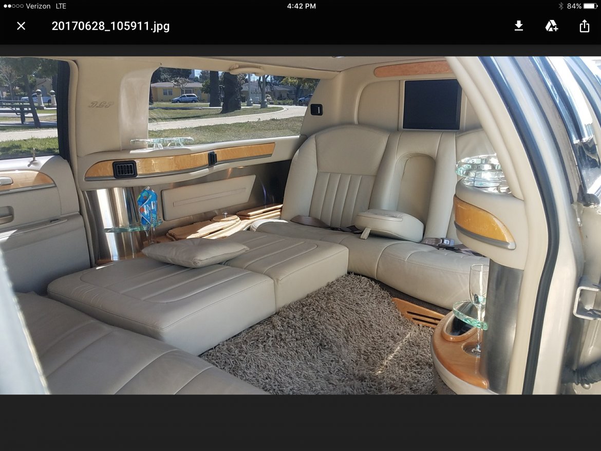 Limousine for Sale in Los Angles, CA - Photo 18