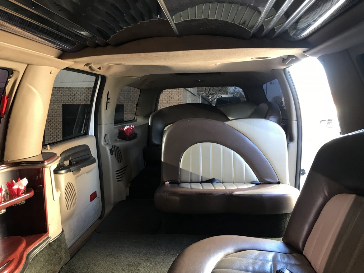 SUV Stretch for Sale in Elmwood Park, NJ - Photo 11