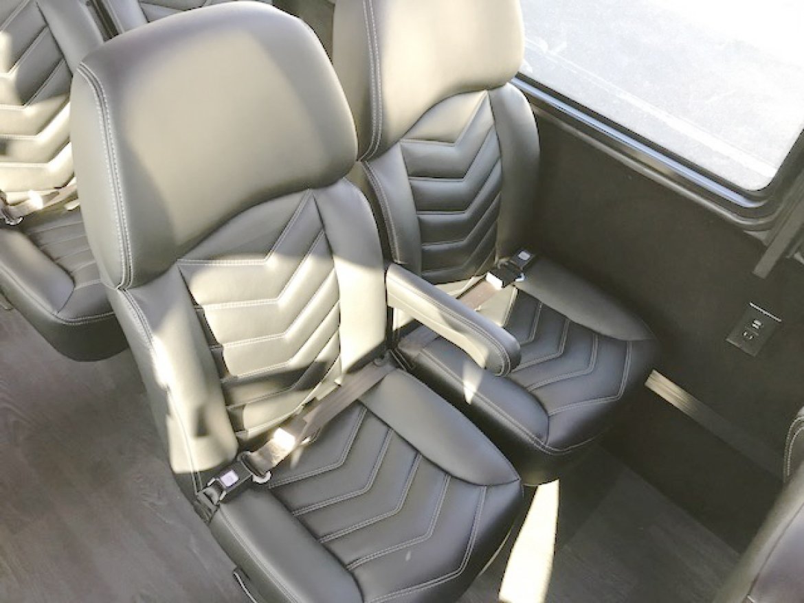 Shuttle Bus for Sale in Oaklyn, NJ - Photo 12