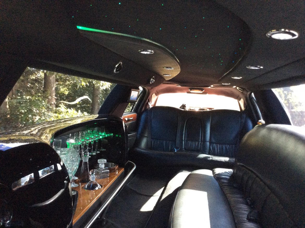 Limousine for Sale in Bordentown, NJ - Photo 9