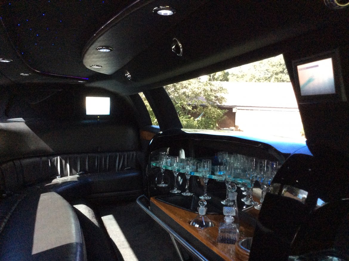 Limousine for Sale in Bordentown, NJ - Photo 11