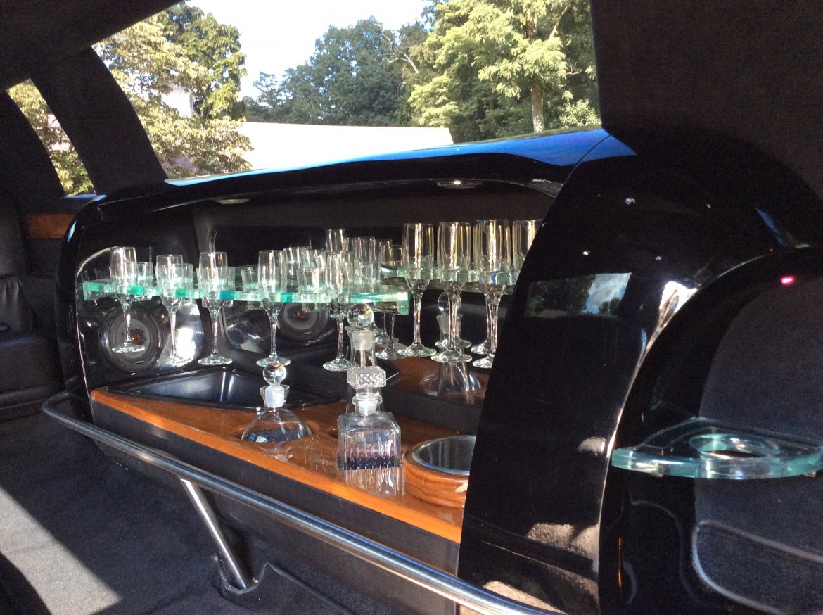 Limousine for Sale in Bordentown, NJ - Photo 13
