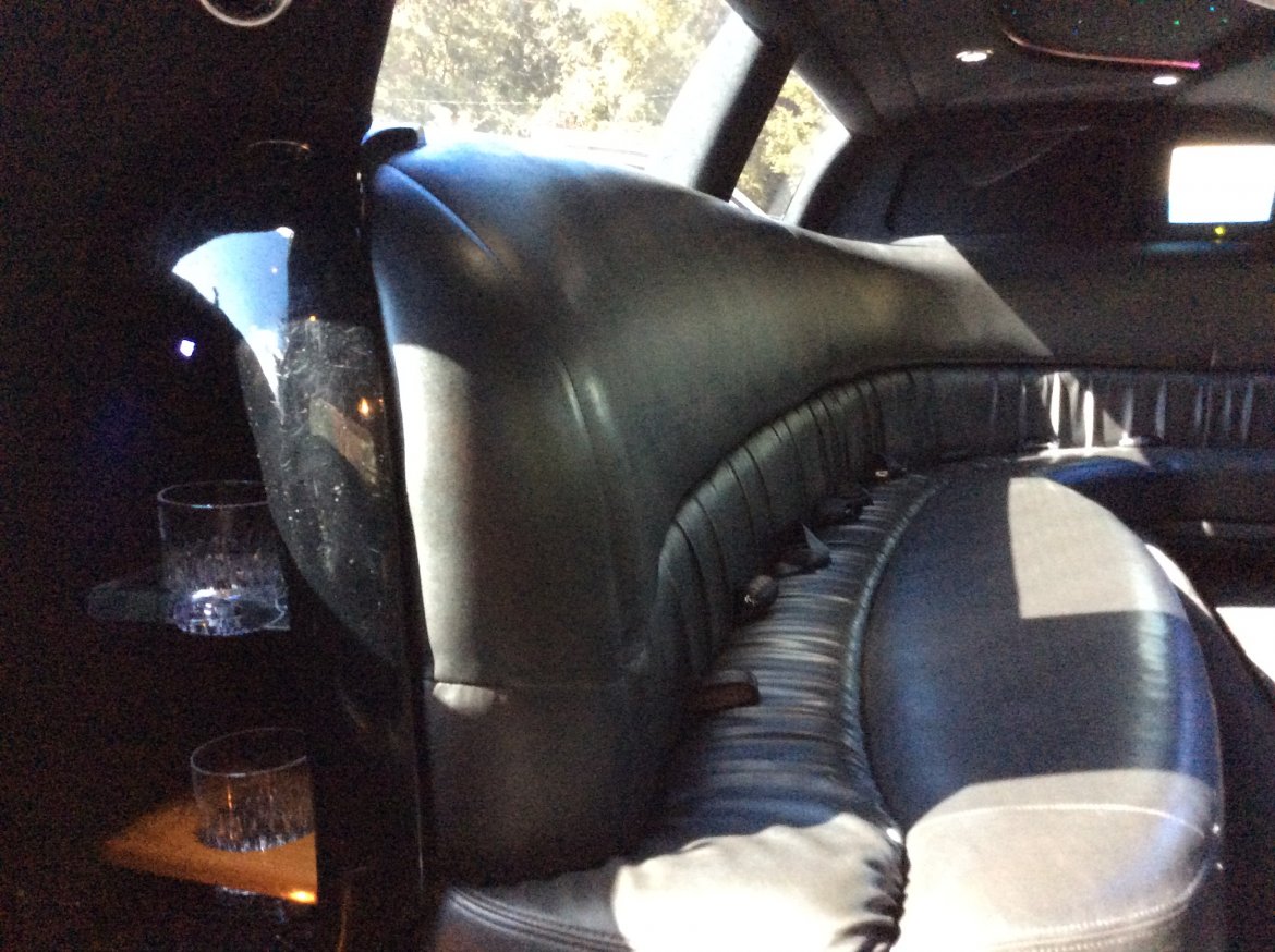 Limousine for Sale in Bordentown, NJ - Photo 14