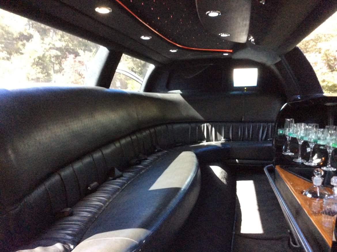 Limousine for Sale in Bordentown, NJ - Photo 15