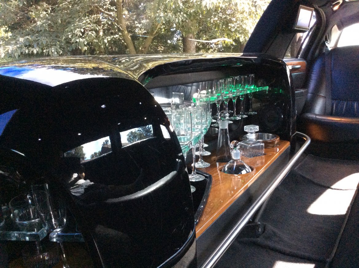 Limousine for Sale in Bordentown, NJ - Photo 19
