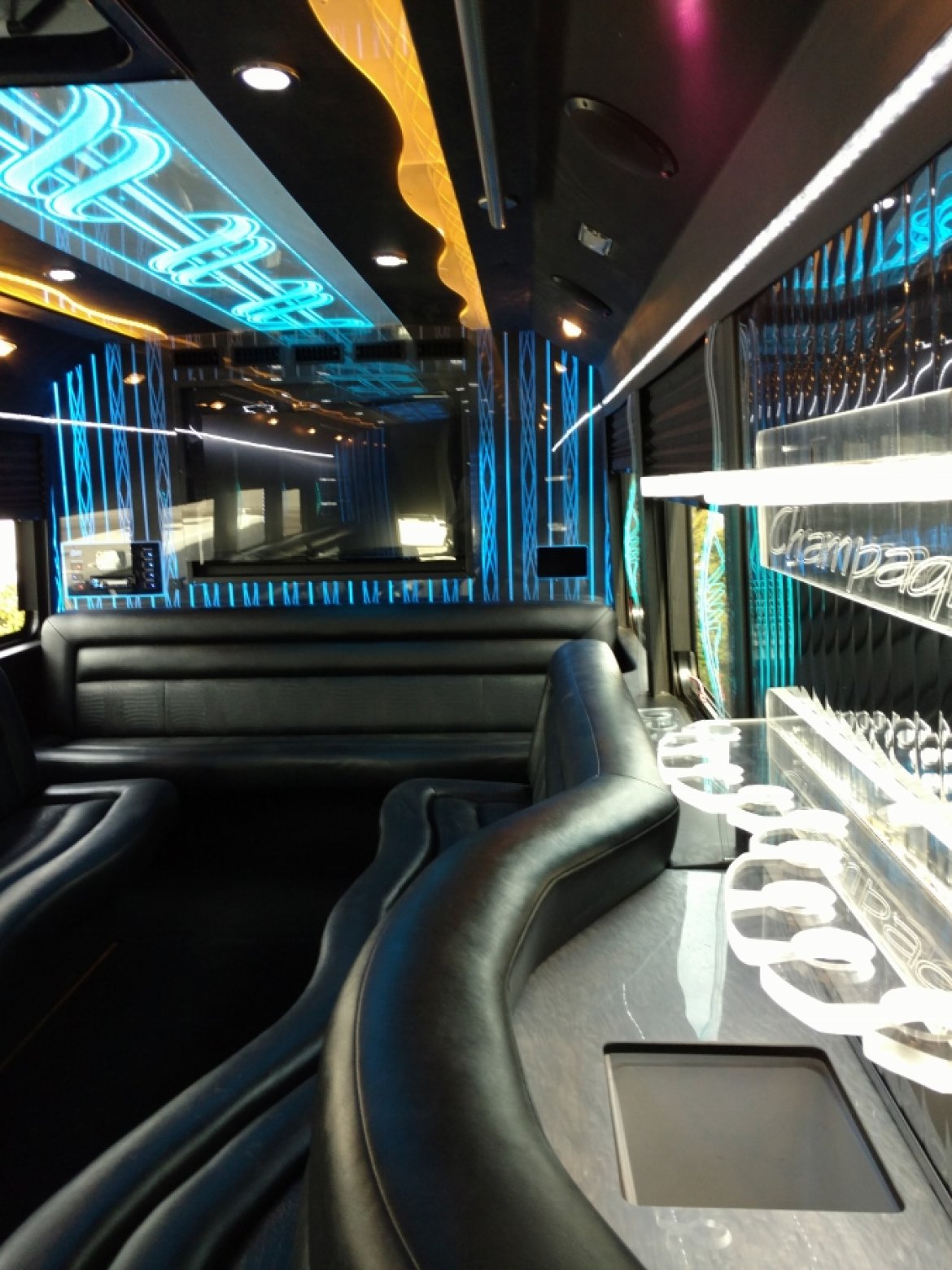 Limo Bus for Sale in North East , PA - Photo 9