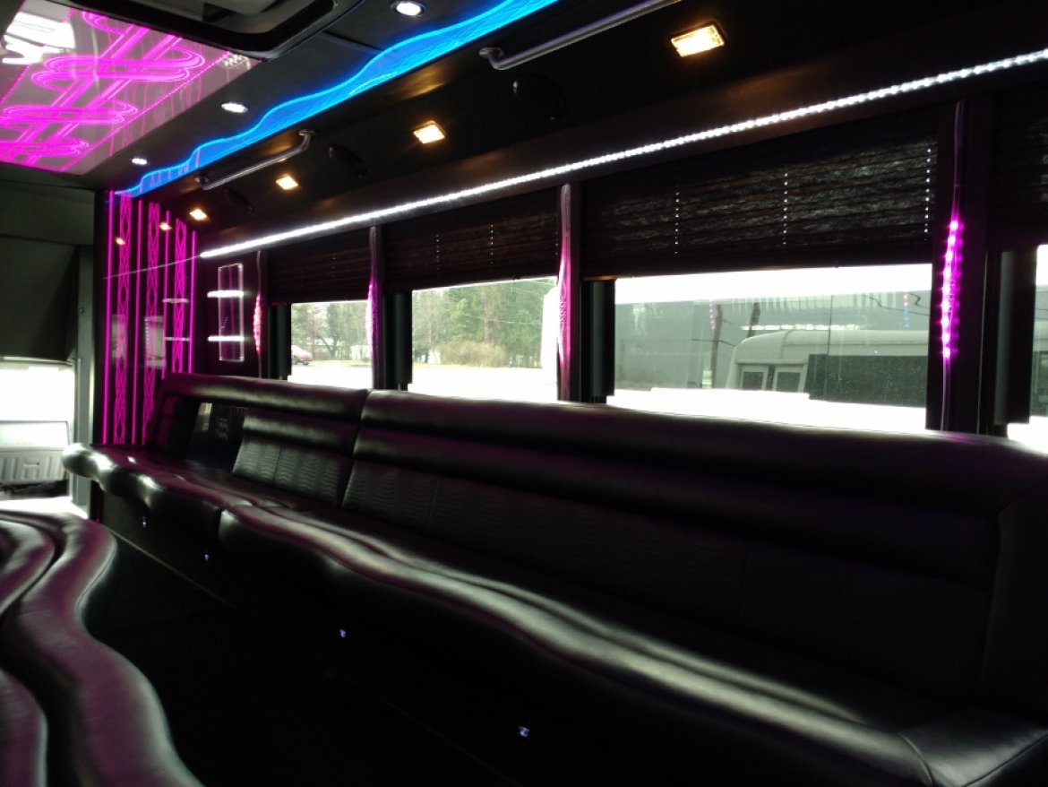 Limo Bus for Sale in North East , PA - Photo 10
