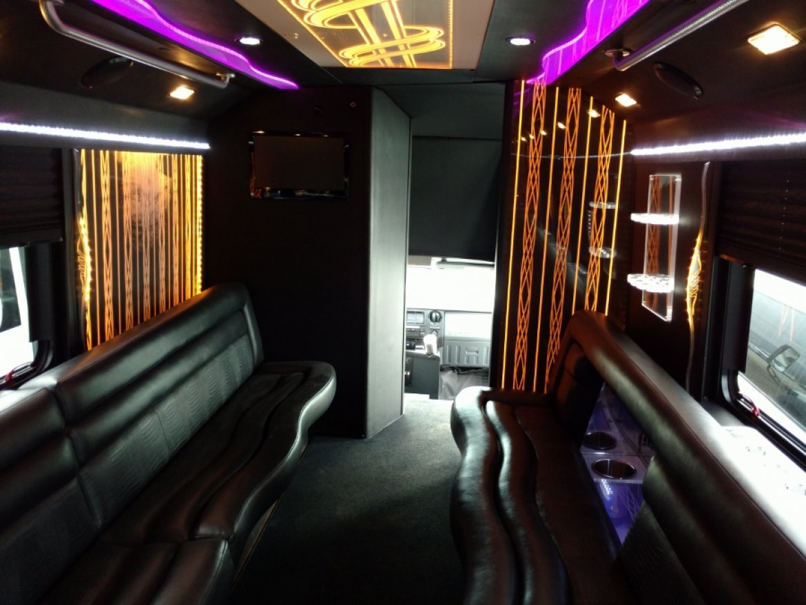 Limo Bus for Sale in North East , PA - Photo 12