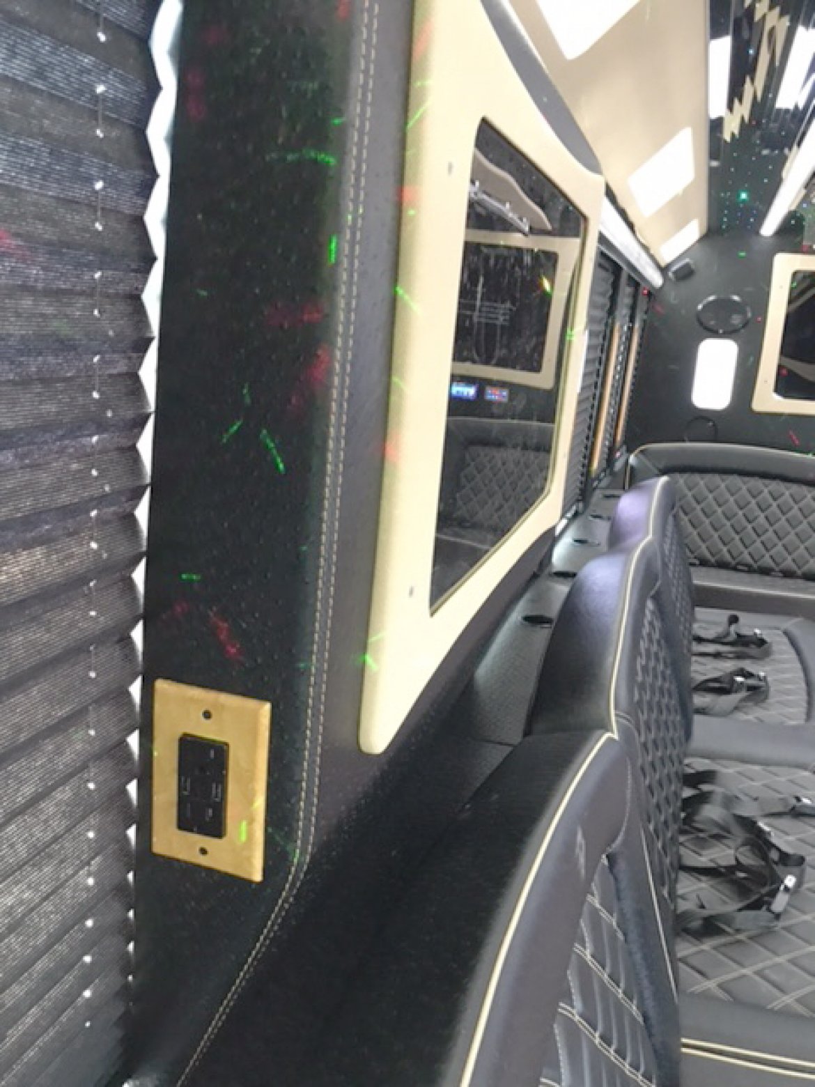 Limo Bus for Sale in Oaklyn, NJ - Photo 10