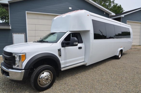 2017 Ford F550 Limo Bus for Sale in North East, PA - Main Photo