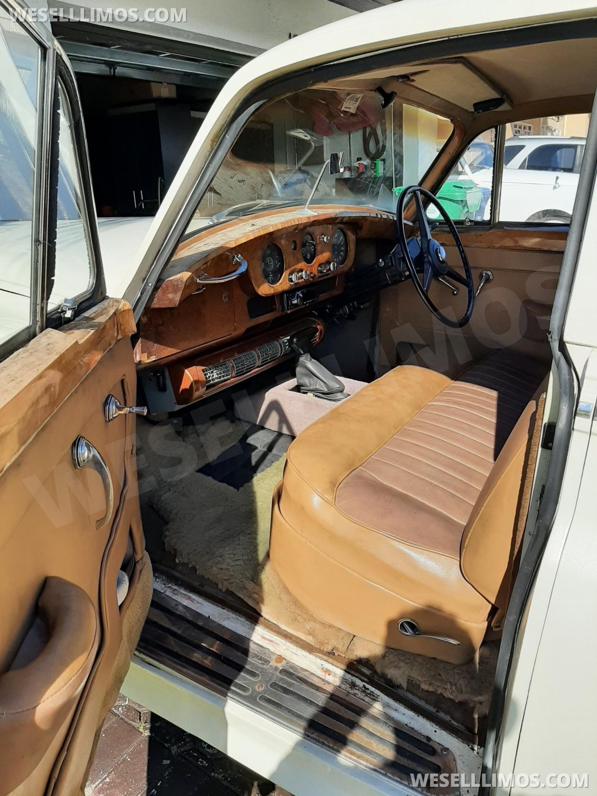 Antique for Sale in Miami Lakes, FL - Photo 8