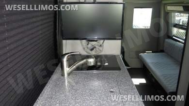 2019 Midwest Automotive Designs Mercedes-Benz 2500 Passage Sprinter - Sprinter for Sale in Carson, CA - Photo 17