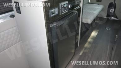 2019 Midwest Automotive Designs Mercedes-Benz 2500 Passage Sprinter - Sprinter for Sale in Carson, CA - Photo 22